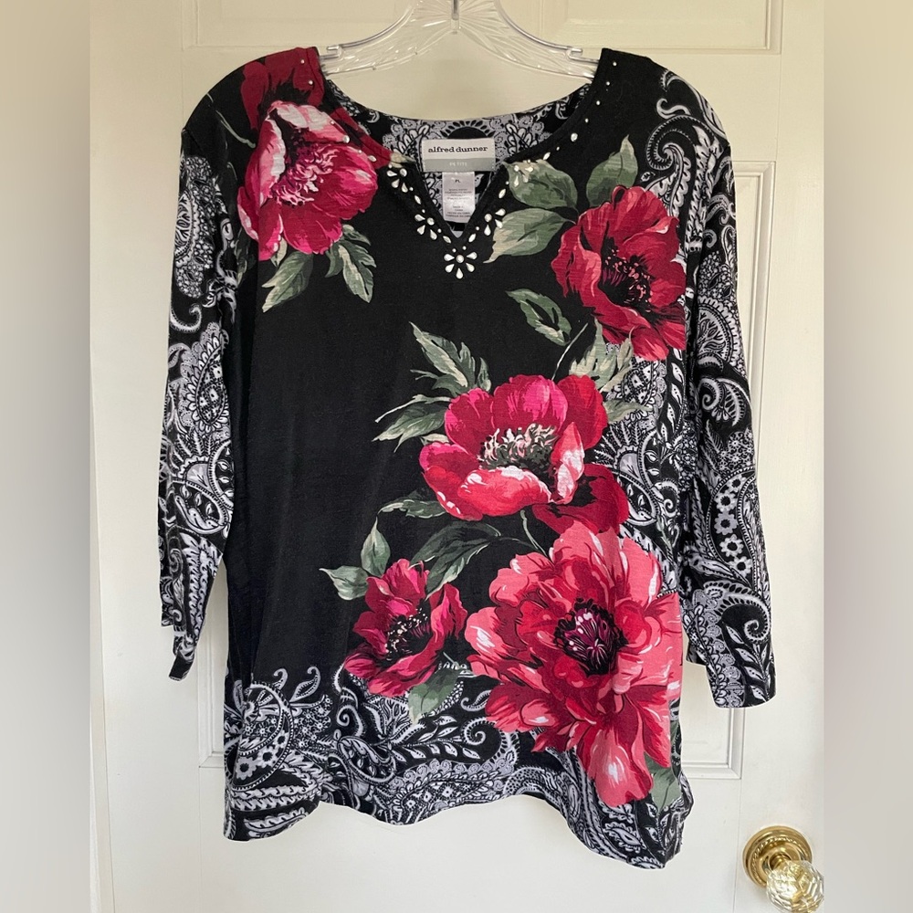 Alfred Dunner Black and Pink Floral Long Sleeve Top